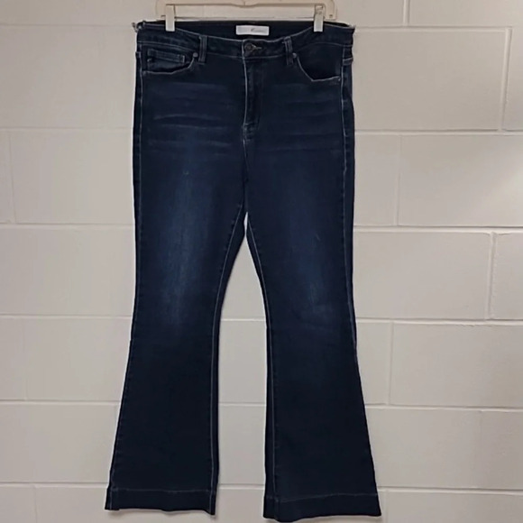 KanCan Extra Large Stretch Denim Flare Jeans - Picture 1 of 14